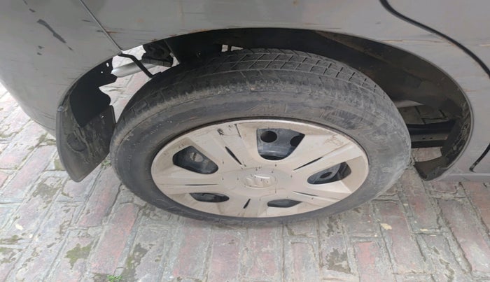 2012 Maruti Wagon R 1.0 VXI, Petrol, Manual, 80,669 km, tyre