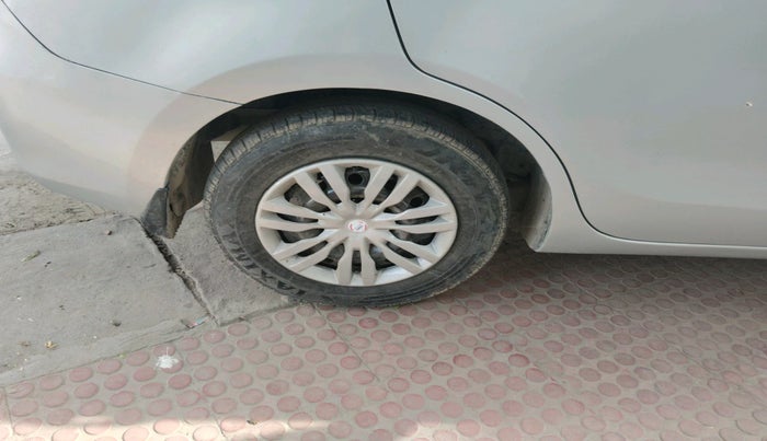 2018 Maruti Dzire VDI, Diesel, Manual, 91,580 km, tyre