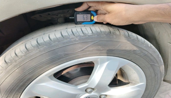 2011 Honda City 1.5L I-VTEC V MT, Petrol, Manual, 1,09,023 km, tyre