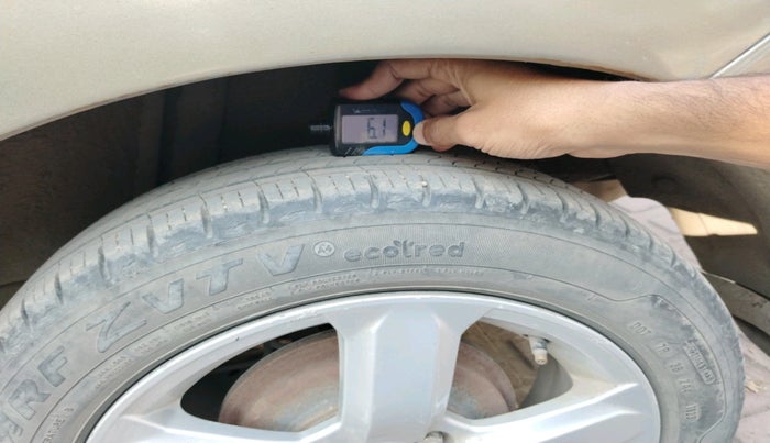 2011 Honda City 1.5L I-VTEC V MT, Petrol, Manual, 1,09,023 km, tyre