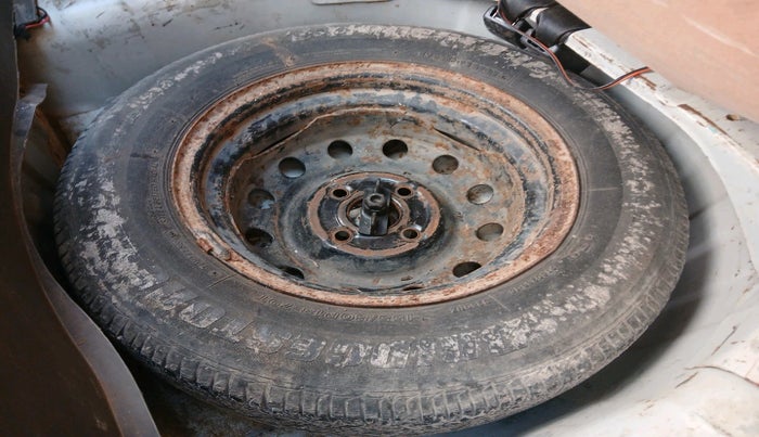 2013 Hyundai i10 MAGNA 1.2, Petrol, Manual, 66,665 km, tyre