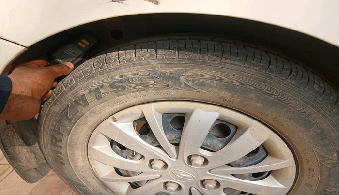 2013 Hyundai i10 MAGNA 1.2, Petrol, Manual, 66,665 km, tyre