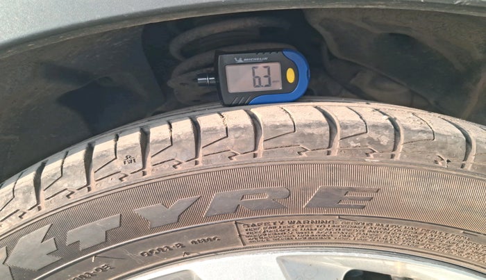 2019 Mahindra XUV300 W8 1.5 DIESEL, Diesel, Manual, 81,105 km, tyre