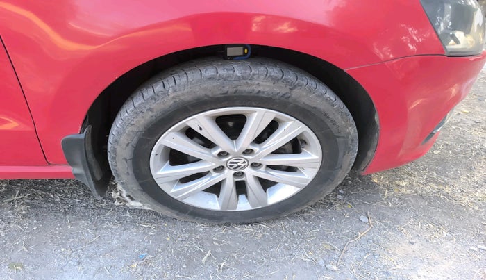 2016 Volkswagen Polo GT TSI AT, Petrol, Automatic, 1,23,590 km, tyre