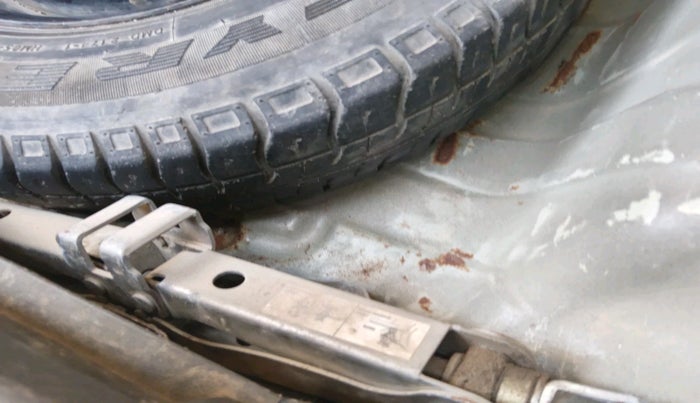 2015 Maruti Alto 800 LXI, Petrol, Manual, 1,15,092 km, tyre