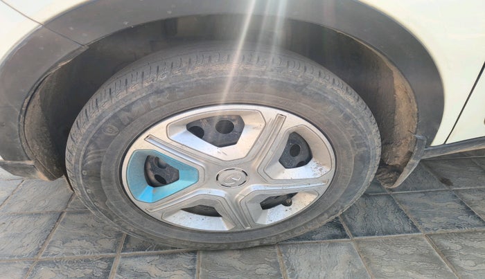 2022 Tata NEXON EV XM, Electric, Automatic, 59,462 km, tyre