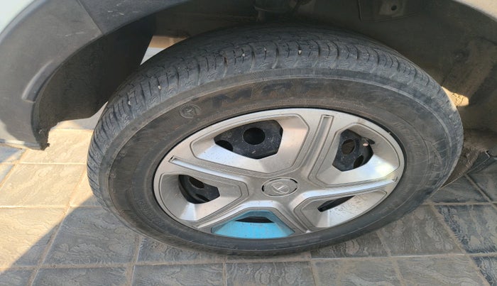 2022 Tata NEXON EV XM, Electric, Automatic, 59,462 km, tyre