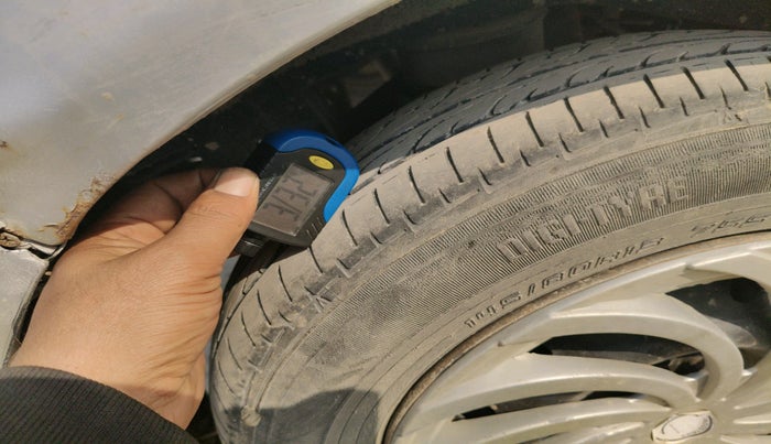 2011 Maruti A Star VXI, Petrol, Manual, 2,23,779 km, tyre