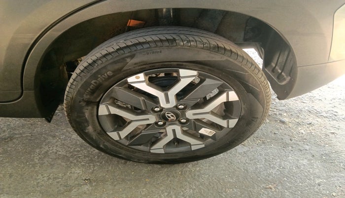 2024 Hyundai EXTER SX(O) 1.2 AMT, Petrol, Automatic, 13,408 km, tyre