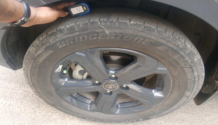 2022 Tata NEXON XZ PLUS PETROL DARK EDITION, Petrol, Manual, 27,363 km, tyre