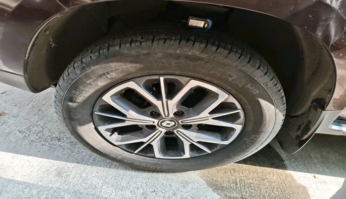 2021 Renault Duster RXZ 1.5 PETROL MT, Petrol, Manual, 33,459 km, tyre