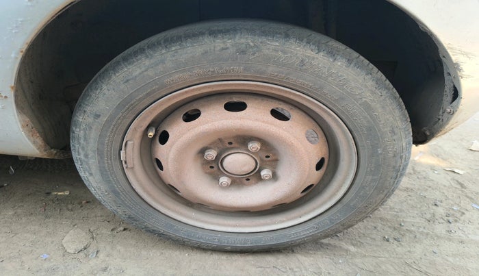 2011 Tata Indica Vista TERRA TDI, Diesel, Manual, 1,87,720 km, tyre