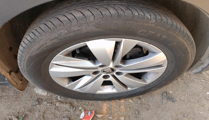 2023 Skoda KUSHAQ Active plus 1.0 TSI , Petrol, Manual, 41,374 km, tyre