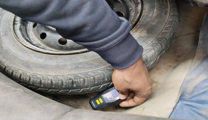 2011 Maruti A Star ZXI, Petrol, Manual, 64,942 km, tyre