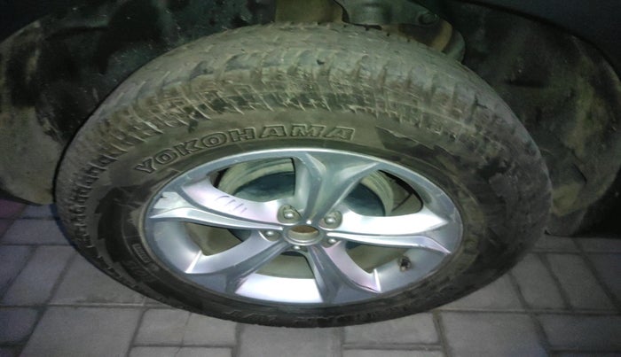 2022 Tata Harrier XTA 2.0L KRYOTEC PLUS, Diesel, Automatic, 1,84,720 km, tyre