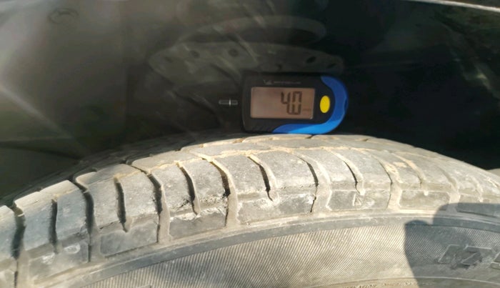 2012 Honda Brio E MT, Petrol, Manual, 91,450 km, tyre