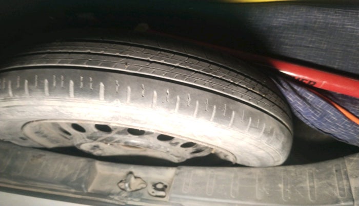 2011 Maruti Wagon R 1.0 VXI, Petrol, Manual, 1,27,388 km, tyre