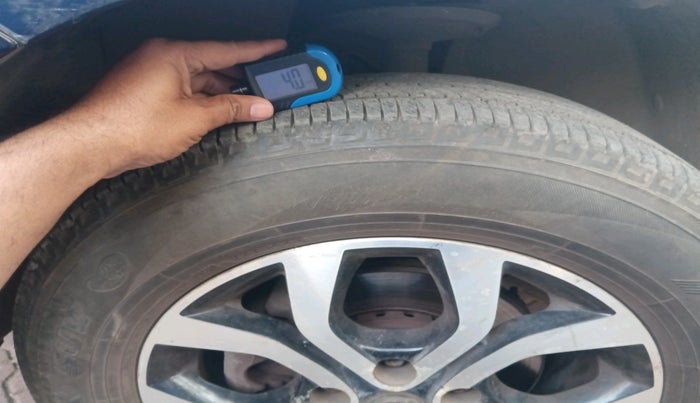 2017 Nissan Terrano XV D PREMIUM AMT, Diesel, Automatic, 57,967 km, tyre