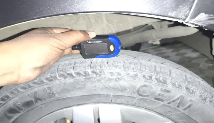 2018 Maruti Alto 800 LXI, Petrol, Manual, 65,912 km, tyre