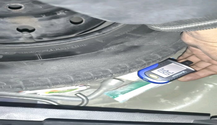 2018 Maruti Alto 800 LXI, Petrol, Manual, 65,912 km, tyre