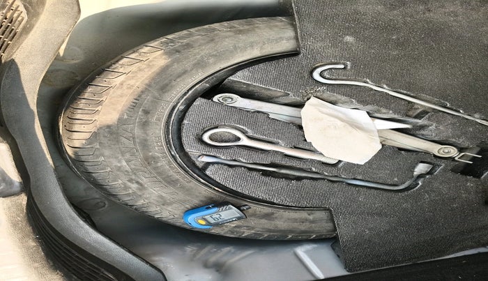 2018 Honda WR-V 1.5L I-DTEC VX MT, Diesel, Manual, 1,05,421 km, tyre