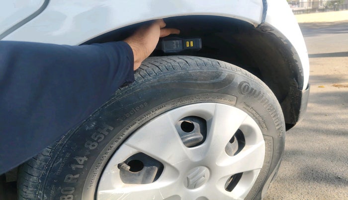 2011 Maruti Ritz VDI, Diesel, Manual, 1,11,664 km, tyre