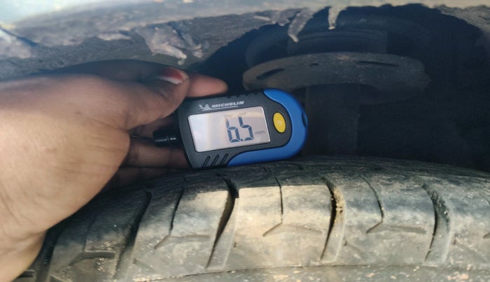 2016 Tata Bolt XT QUADRAJET, Diesel, Manual, 1,22,721 km, tyre