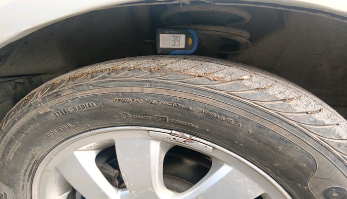 2011 Maruti Ritz ZXI, Petrol, Manual, 54,349 km, tyre