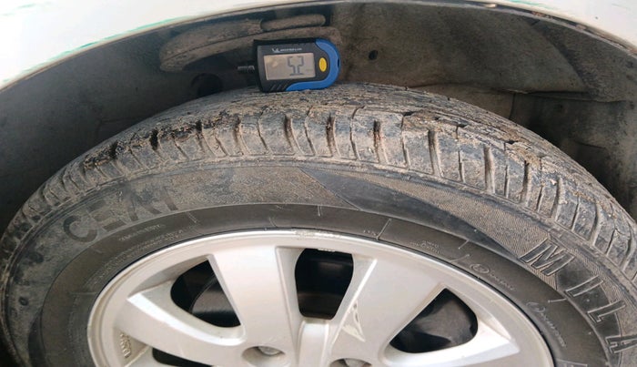 2011 Maruti Ritz ZXI, Petrol, Manual, 54,349 km, tyre