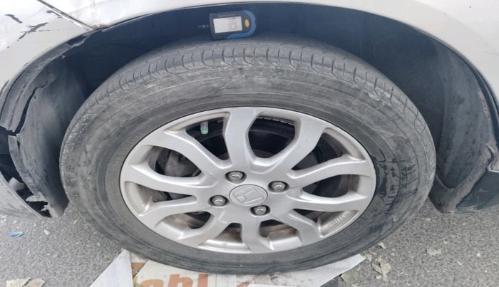 2015 Honda Amaze 1.2L I-VTEC VX, Petrol, Manual, 85,987 km, tyre