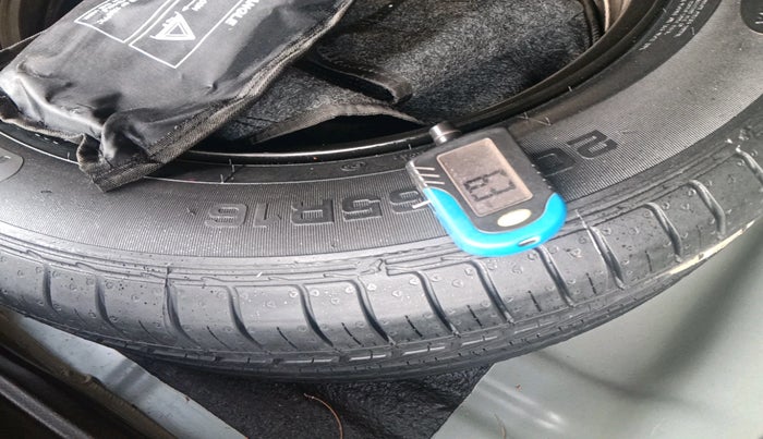 2020 KIA SELTOS HTK PLUS 1.5, Petrol, Manual, 52,515 km, tyre