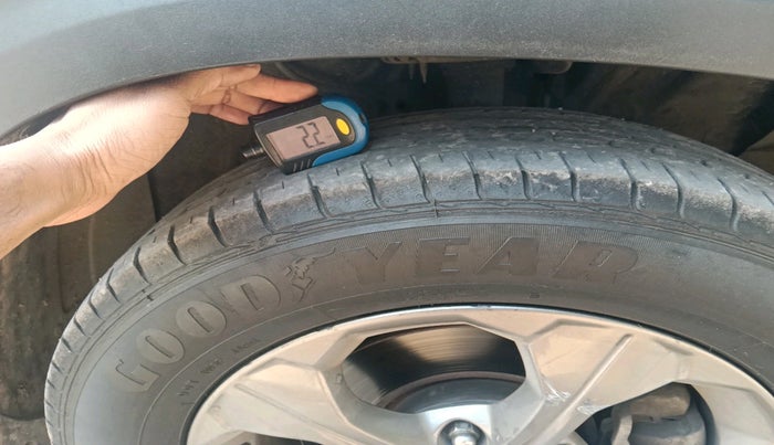 2020 KIA SELTOS HTK PLUS 1.5, Petrol, Manual, 52,515 km, tyre