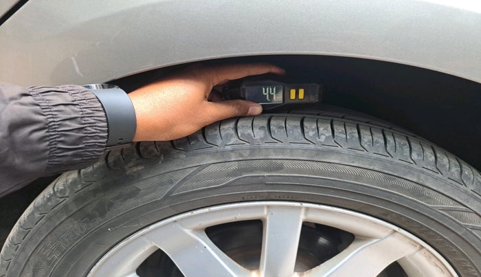 2011 Renault Fluence 1.5 E2, Diesel, Manual, 86,229 km, tyre