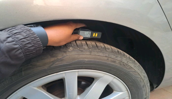 2011 Renault Fluence 1.5 E2, Diesel, Manual, 86,229 km, tyre