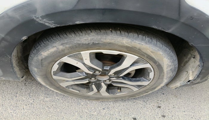 2017 Honda WR-V 1.2L I-VTEC VX MT, Petrol, Manual, 1,89,032 km, tyre