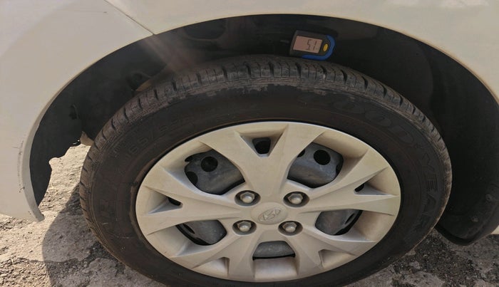 2015 Hyundai Grand i10 MAGNA 1.2 KAPPA VTVT, Petrol, Manual, 22,061 km, tyre