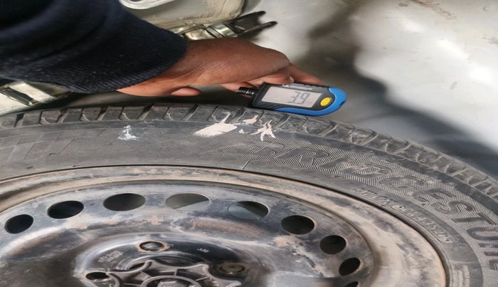 2017 Hyundai Grand i10 SPORTZ 1.2 KAPPA VTVT, Petrol, Manual, 58,219 km, tyre