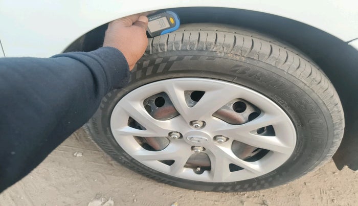 2017 Hyundai Grand i10 SPORTZ 1.2 KAPPA VTVT, Petrol, Manual, 58,219 km, tyre