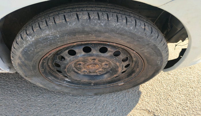 2012 Maruti Ertiga VDI, Diesel, Manual, 1,89,880 km, tyre