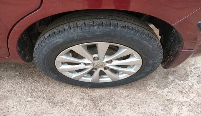 2014 Maruti Ertiga ZDI, Diesel, Manual, 1,29,220 km, tyre