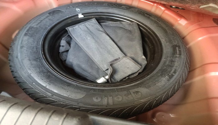 2014 Hyundai i20 SPORTZ 1.2, Petrol, Manual, 14,106 km, tyre