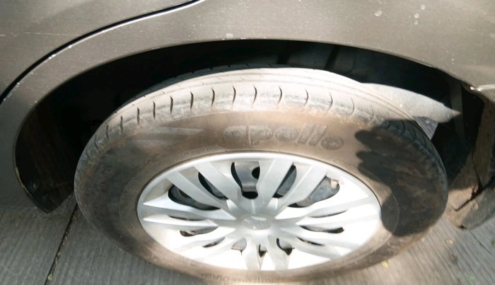 2018 Maruti Dzire VXI, Petrol, Manual, 75,160 km, tyre