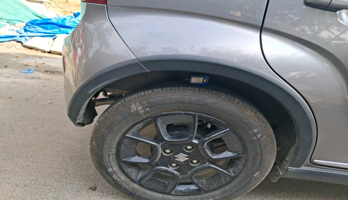 2023 Maruti IGNIS ZETA 1.2 AMT, Petrol, Automatic, 5,106 km, tyre