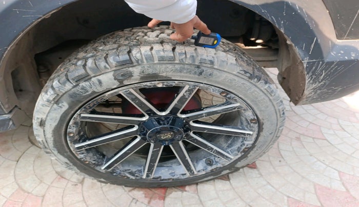 2022 Mahindra Thar LX D AT 4WD HT, Diesel, Automatic, 39,128 km, tyre