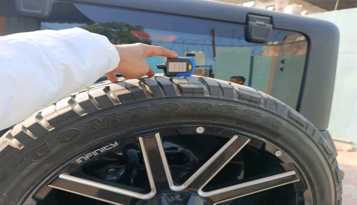 2022 Mahindra Thar LX D AT 4WD HT, Diesel, Automatic, 39,128 km, tyre