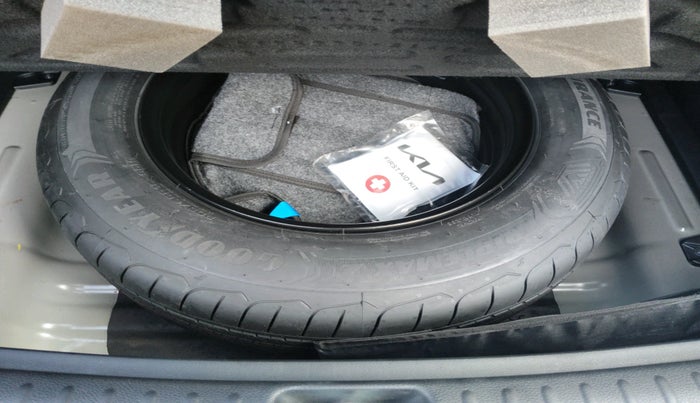 2024 KIA SELTOS HTX PLUS 1.5 IMT DIESEL, Diesel, Manual, 8,304 km, tyre