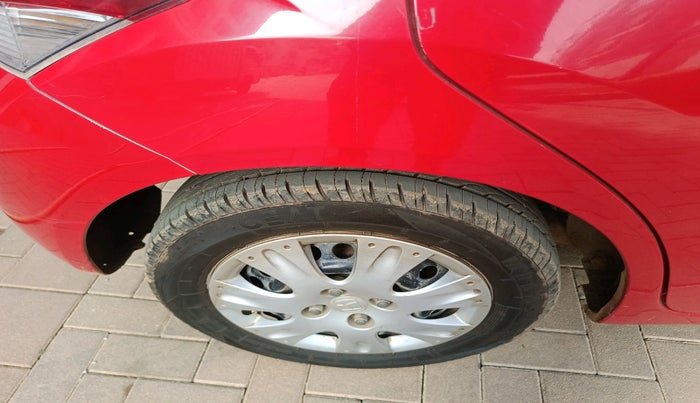 2016 Honda Brio S MT, Petrol, Manual, 33,497 km, tyre