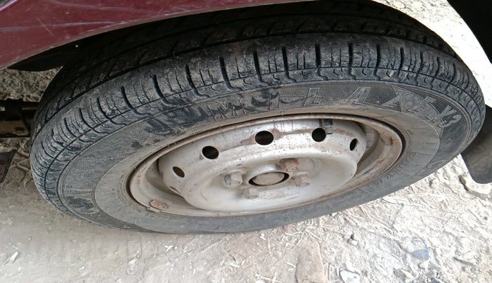 2010 Maruti Alto LXI, Petrol, Manual, 56,343 km, tyre