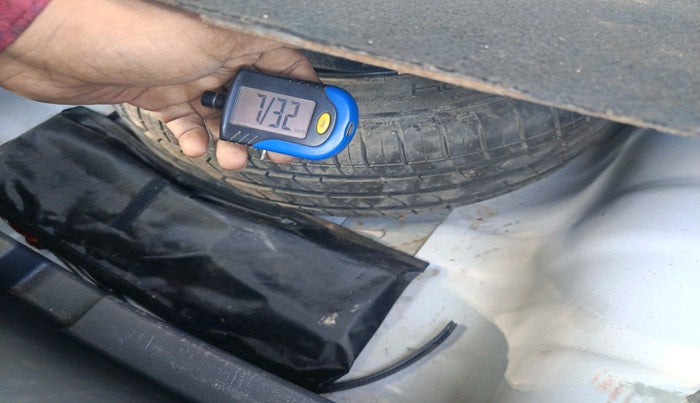 2025 Hyundai AURA SX 1.2 CNG, Petrol, Manual, 13,045 km, tyre