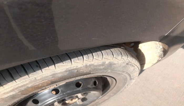 2021 Maruti Alto VXI, Petrol, Manual, 30,292 km, tyre